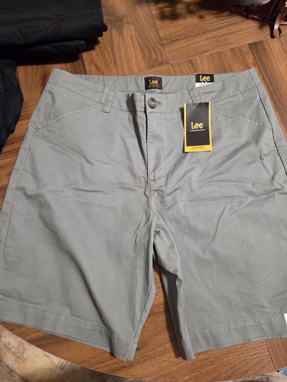 Lee Legendary Women's Bermuda Shorts Gray 9" inseam